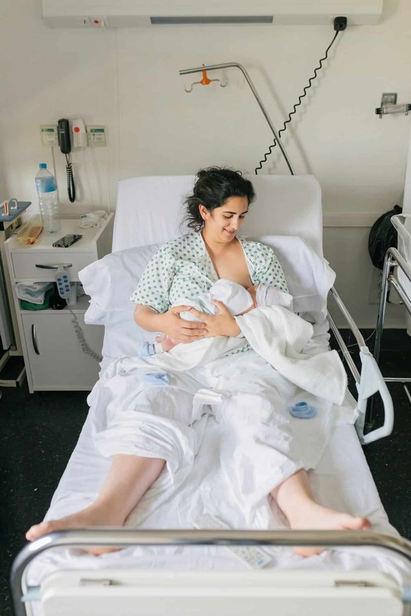 Navigating Postpartum Emotions: Essential Tips for Expecting Mothers in the UK to Thrive in the First Year After Birth